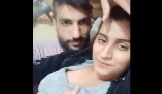 Mms sex video Pakistani Couple Latest Sex MMS Video